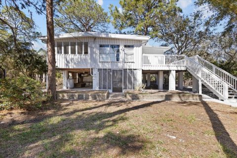 Casa en venta en Cedar Key, Florida, 2 dormitorios, 102.56 m2 № 1569532 - foto 2