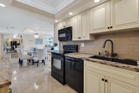 Condo in Jupiter, Florida, 2 bedrooms  № 2245553 - photo 19