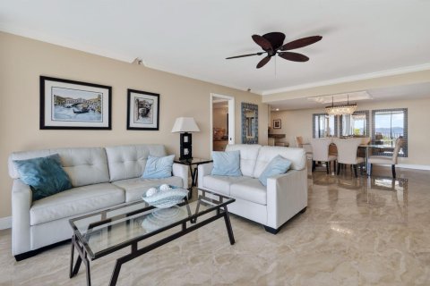Condo in Jupiter, Florida, 2 bedrooms  № 2245553 - photo 9