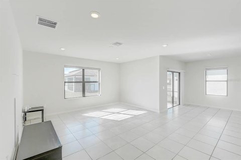 Villa ou maison à louer à North Fort Myers, Floride: 4 chambres, 171.87 m2 № 2099061 - photo 21