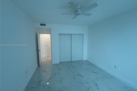 Condominio en venta en Hollywood, Florida, 2 dormitorios, 102.19 m2 № 2076285 - foto 12