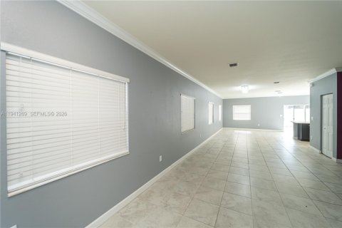 Villa ou maison à vendre à Homestead, Floride: 5 chambres, 201.6 m2 № 1998851 - photo 4