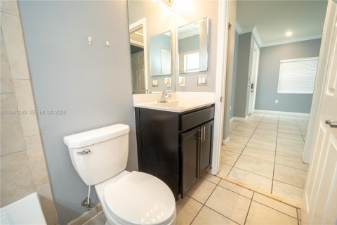 Villa ou maison à vendre à Homestead, Floride: 5 chambres, 201.6 m2 № 1998851 - photo 20