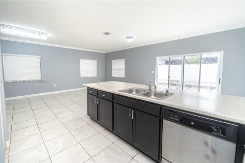 Villa ou maison à vendre à Homestead, Floride: 5 chambres, 201.6 m2 № 1998851 - photo 12