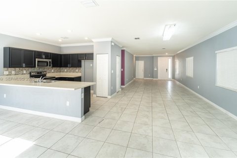 Villa ou maison à vendre à Homestead, Floride: 5 chambres, 201.6 m2 № 1998851 - photo 5