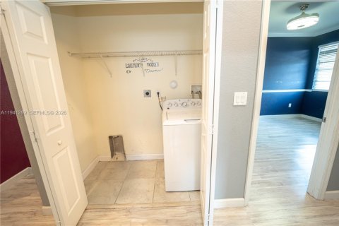 Villa ou maison à vendre à Homestead, Floride: 5 chambres, 201.6 m2 № 1998851 - photo 23