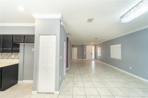 Villa ou maison à vendre à Homestead, Floride: 5 chambres, 201.6 m2 № 1998851 - photo 13