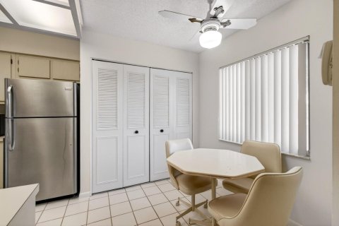 Купить кондоминиум в Делрей-Бич, Флорида 5 комнат, 99.41м2, № 2083154 - фото 12