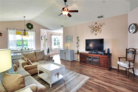 Condo in Lakeland, Florida, 3 bedrooms  № 1870372 - photo 10