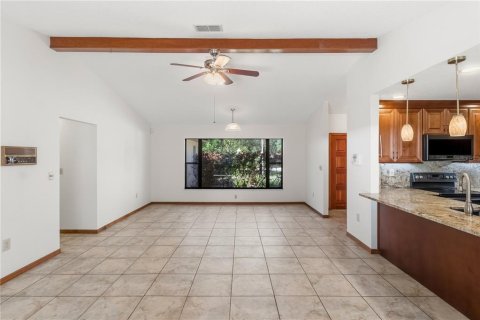 Casa en venta en Spring Hill, Florida, 3 dormitorios, 192.31 m2 № 2420288 - foto 18