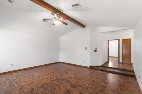 Casa en venta en Spring Hill, Florida, 3 dormitorios, 192.31 m2 № 2420288 - foto 5