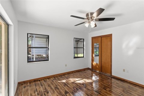 Casa en venta en Spring Hill, Florida, 3 dormitorios, 192.31 m2 № 2420288 - foto 28