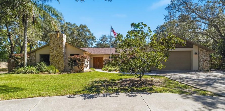 Casa en Spring Hill, Florida 3 dormitorios, 192.31 m2 № 2420288