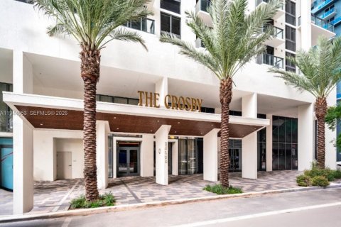 Condominio en Miami, Florida, 1 dormitorio  № 2010548