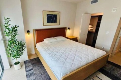 Condominio en alquiler en Miami, Florida, 1 dormitorio № 2010548 - foto 7
