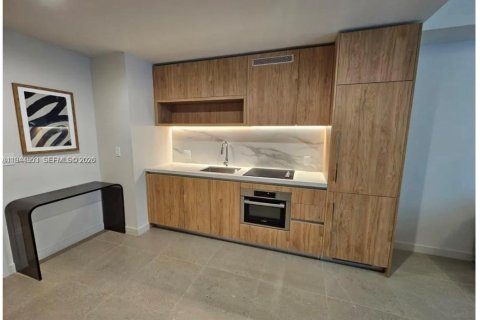 Condominio en alquiler en Miami, Florida, 1 dormitorio № 2010548 - foto 8