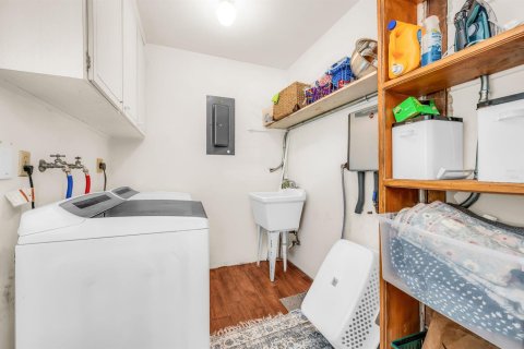 Купить виллу или дом в Холливуд, Флорида 3 комнаты, 360.55м2, № 2087551 - фото 19