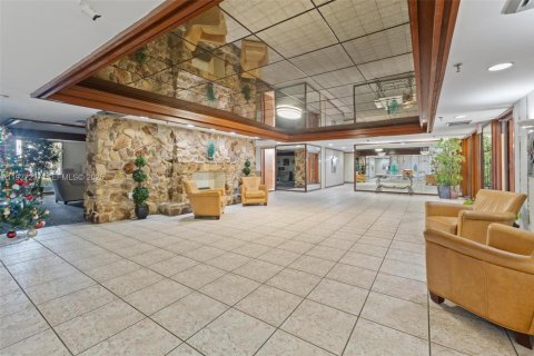 Copropriété à vendre à Miami, Floride: 2 chambres, 111.2 m2 № 1987012 - photo 22