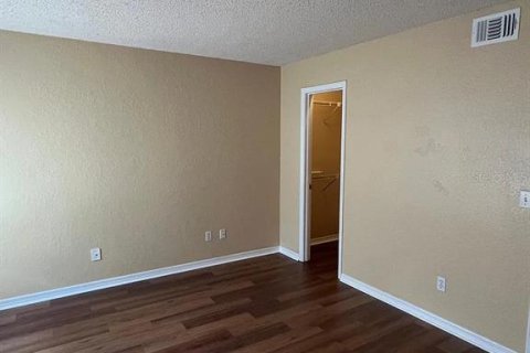 Condo in Winter Park, Florida, 1 bedroom № 2403682 - photo 12