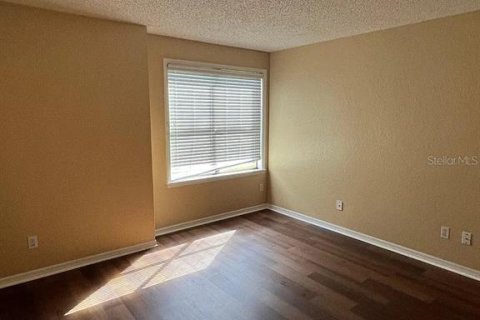 Condo in Winter Park, Florida, 1 bedroom № 2403682 - photo 11