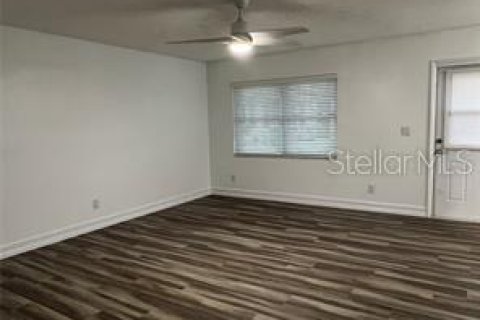 Condo in Sun City Center, Florida, 2 bedrooms  № 1560658 - photo 13