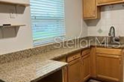 Condo in Sun City Center, Florida, 2 bedrooms  № 1560658 - photo 6