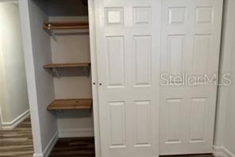 Condo in Sun City Center, Florida, 2 bedrooms  № 1560658 - photo 18