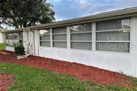 Condo in Sun City Center, Florida, 2 bedrooms  № 1560658 - photo 28