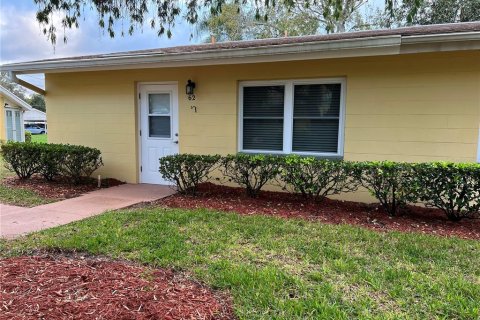 Condo in Sun City Center, Florida, 2 bedrooms  № 1560658 - photo 2
