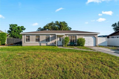 Casa en Port Charlotte, Florida 2 dormitorios, 111.48 m2 № 2216778