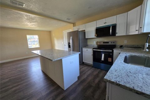 Villa ou maison à vendre à Deltona, Floride: 3 chambres, 137.68 m2 № 1819593 - photo 10
