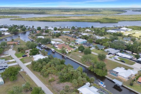 Land in Punta Gorda, Florida № 1985632 - photo 11