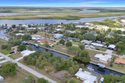 Land in Punta Gorda, Florida № 1985632 - photo 10