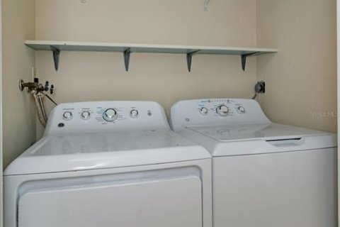 Купить кондоминиум в Орландо, Флорида 5 комнат, 104.33м2, № 1906047 - фото 24
