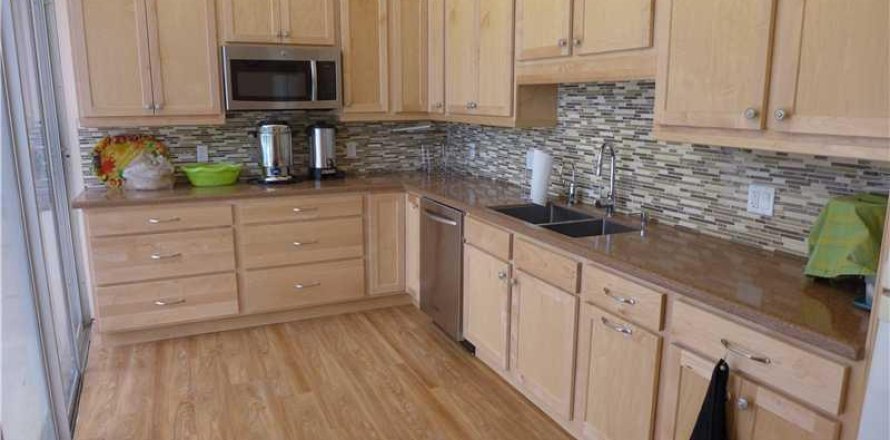 Condo in Deerfield Beach, Florida, 1 bedroom № 956783