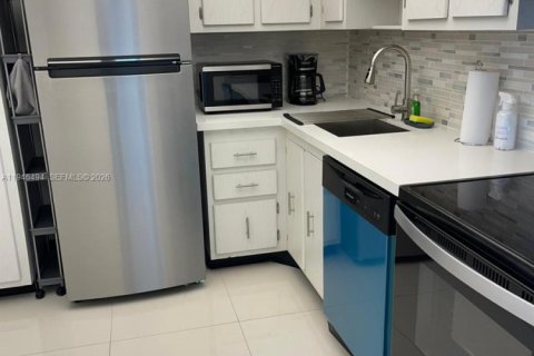 Купить кондоминиум в Авентура, Флорида 1 спальня, 96.43м2, № 2002793 - фото 11