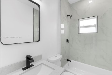 Купить виллу или дом в Лихай-Эйкерс, Флорида 3 спальни, № 1986742 - фото 14