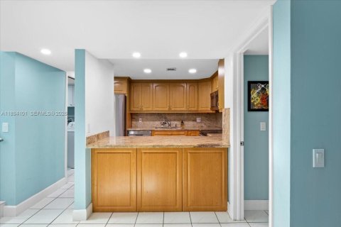 Copropriété à vendre à Davie, Floride: 4 chambres, 116.13 m2 № 2288295 - photo 13