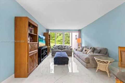Copropriété à vendre à Davie, Floride: 4 chambres, 116.13 m2 № 2288295 - photo 8