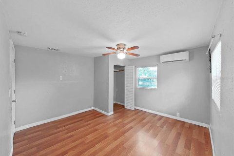 Propiedad comercial en venta en Tampa, Florida, 6 dormitorios, 160.35 m2 № 2220829 - foto 20