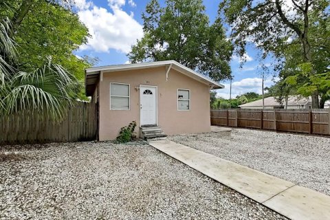 Propiedad comercial en venta en Tampa, Florida, 6 dormitorios, 160.35 m2 № 2220829 - foto 3
