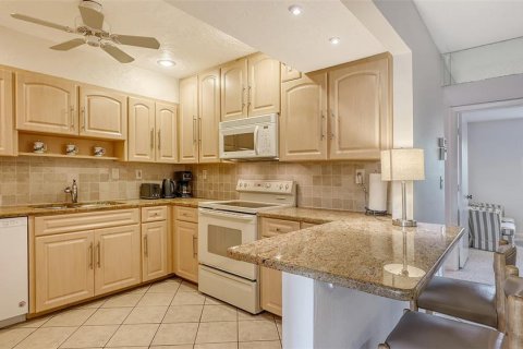 Condominio en alquiler en Sarasota, Florida, 3 dormitorios, 122.63 m2 № 1577254 - foto 18