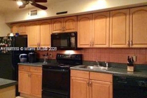 Condominio en venta en Sunny Isles Beach, Florida, 1 dormitorio, 65.96 m2 № 1948237 - foto 2