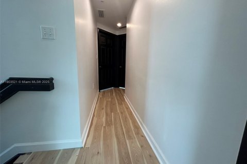 Adosado en venta en Hollywood, Florida, 4 dormitorios, 197.6 m2 № 1954296 - foto 20