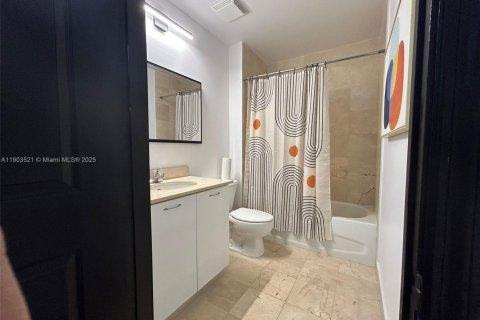 Townhouse in Hollywood, Florida 4 bedrooms, 197.6 sq.m. № 1954296 - photo 3