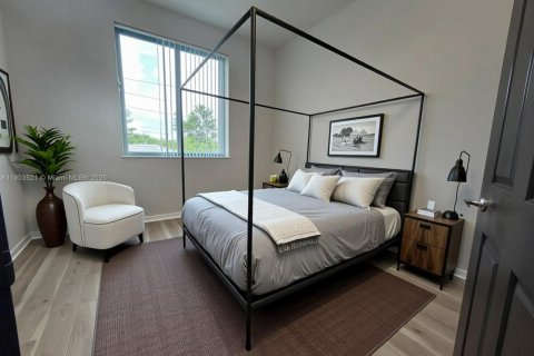 Townhouse in Hollywood, Florida 4 bedrooms, 197.6 sq.m. № 1954296 - photo 12