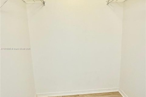 Copropriété à louer à West Palm Beach, Floride: 2 chambres, 98.48 m2 № 1970750 - photo 23