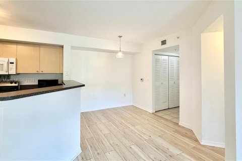 Copropriété à louer à West Palm Beach, Floride: 2 chambres, 98.48 m2 № 1970750 - photo 16