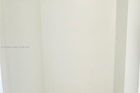 Copropriété à louer à West Palm Beach, Floride: 2 chambres, 98.48 m2 № 1970750 - photo 24