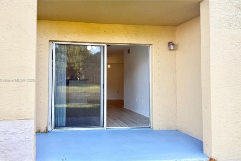 Copropriété à louer à West Palm Beach, Floride: 2 chambres, 98.48 m2 № 1970750 - photo 12